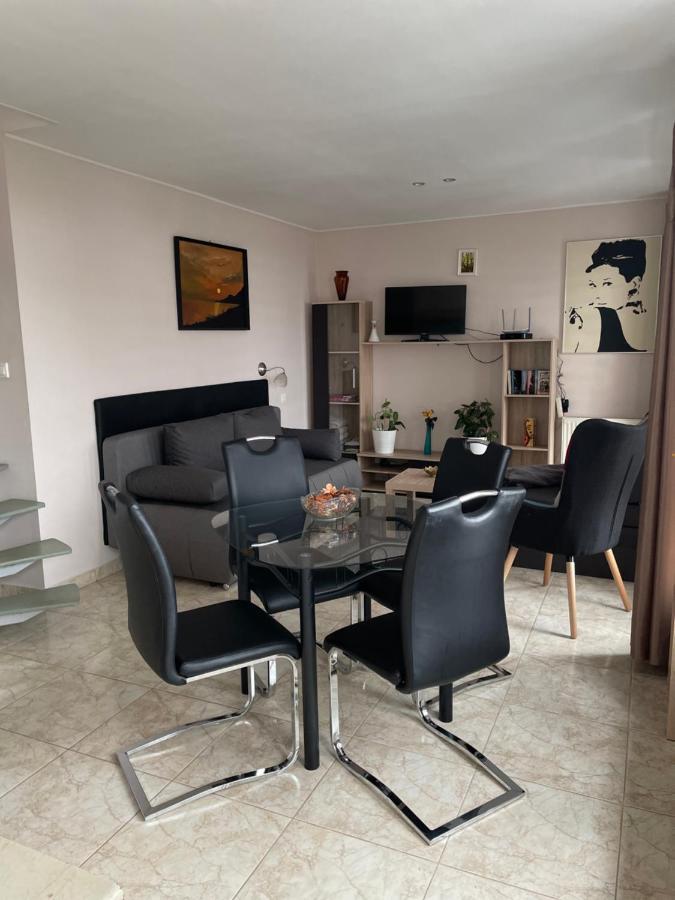 Nyil Apartman Wellnes Debrecen Eksteriør bilde